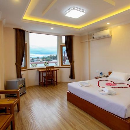 Five One Star Hotel 낭쉐 외부 사진
